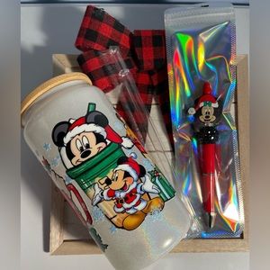Mickey White Shimmer Cup with Beaded Christmas Pen